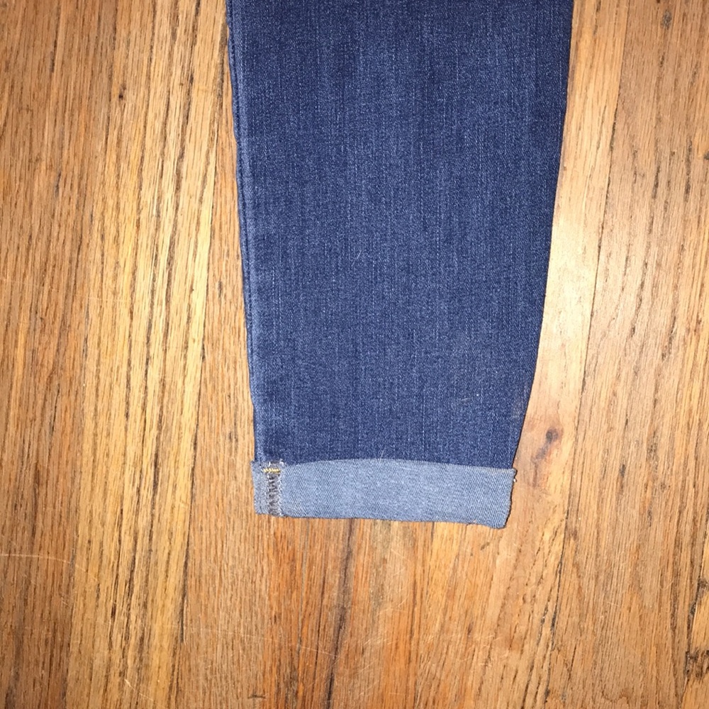 Distressed Jeans - Picture 3 of 7